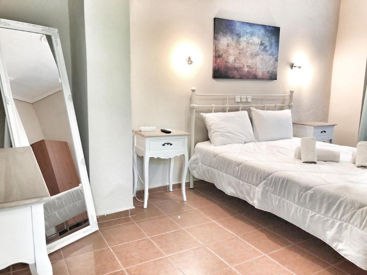 Hotel Kastri Garden Apartment Loutra Edipsou  Esterno foto