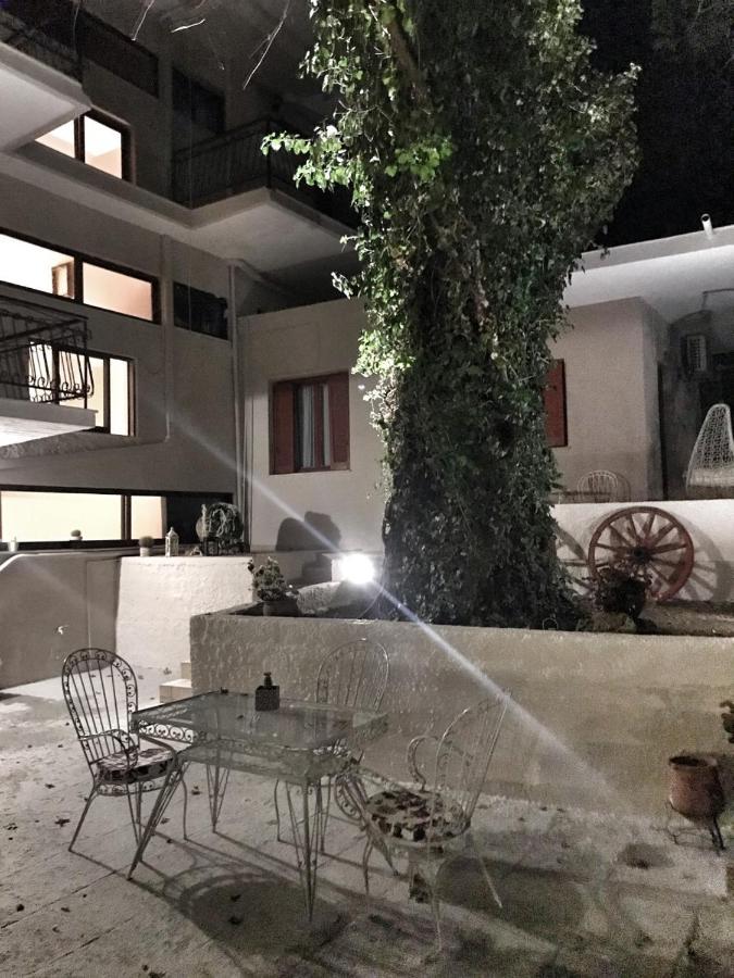 Hotel Kastri Garden Apartment Loutra Edipsou  Esterno foto